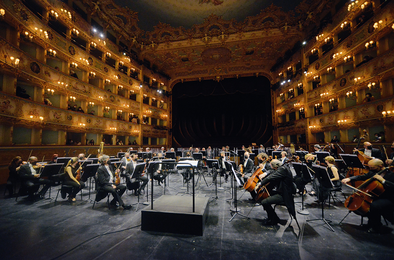 Festivalino_2021_-_La_Fenice_Giovani_Voci_Mascarade_-_social-distance_auditorium